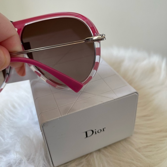Dior Sunglasses - Picture 3 of 6